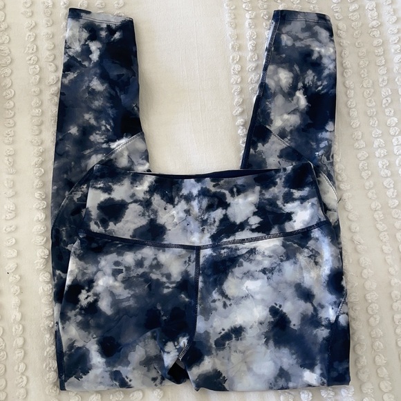 Soul Cycle tie-dye leggings - Picture 3 of 3